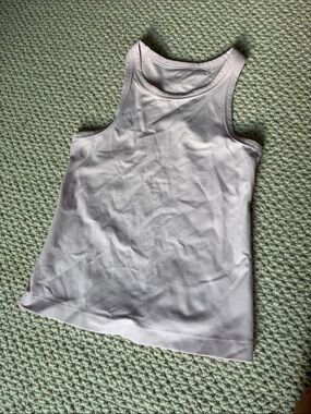 Lululemon light purple tank